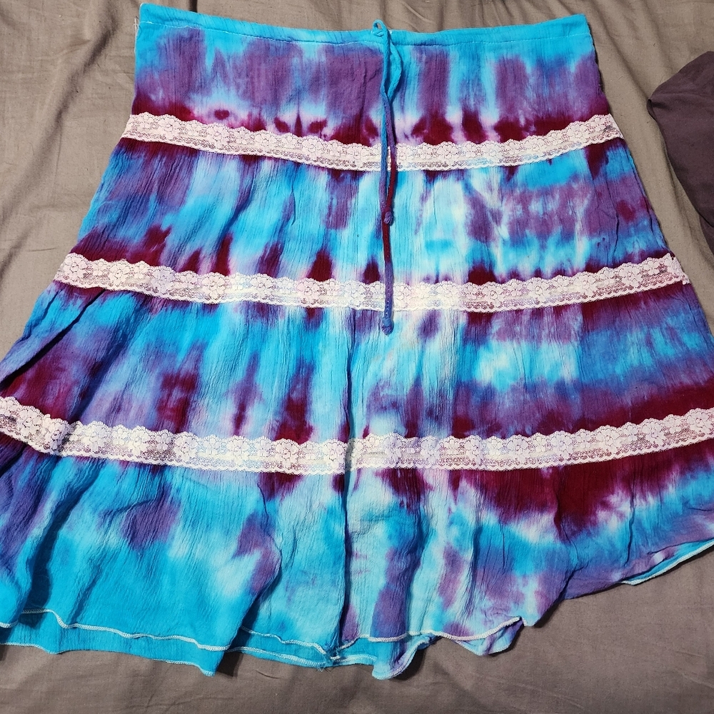 579 Tye dye skirt and Arizona Jean Skirt
